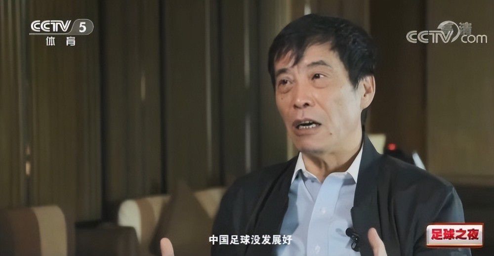 男生打开女生的尿口